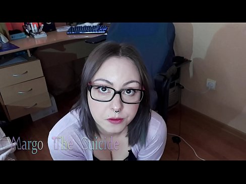 ❤️ Seksuali mergina su akiniais giliai čiulpia dildo į kamerą ❤️❌ Just porno prie mūsų ❌️